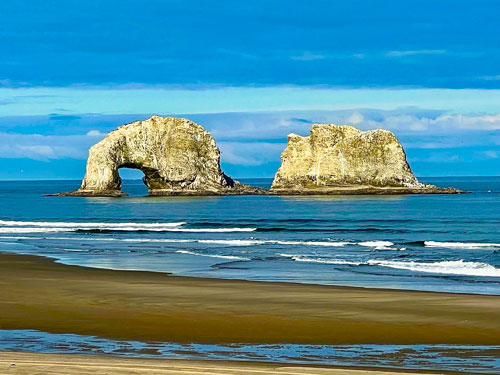 The iconic Twin Rocks as seen from Twin Rocks Turnaround Park.