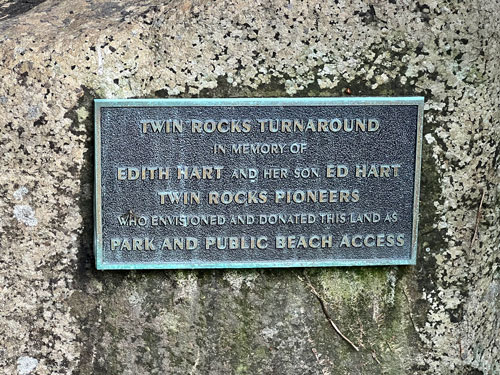 Twin Rocks 500 Turnaround Memorial Rock
