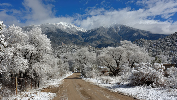 Taos spiritual lifestyle functions in thie isolated area.