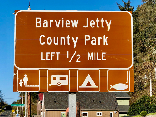 Barview Jetty Park is easy to find. This is the sign you'll see coming to the campgrounds from the south.