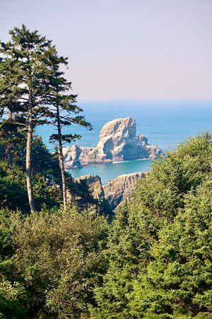 Looking west, out into the Pacific Ocean from the overlook at Ecola State Park.