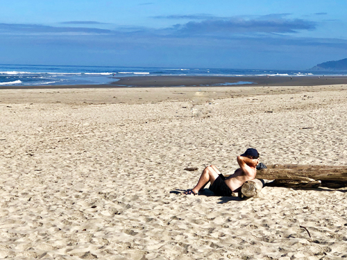 Manhattan Beach State Park is very secluded during the week. It's a great place to refresh your spirit.